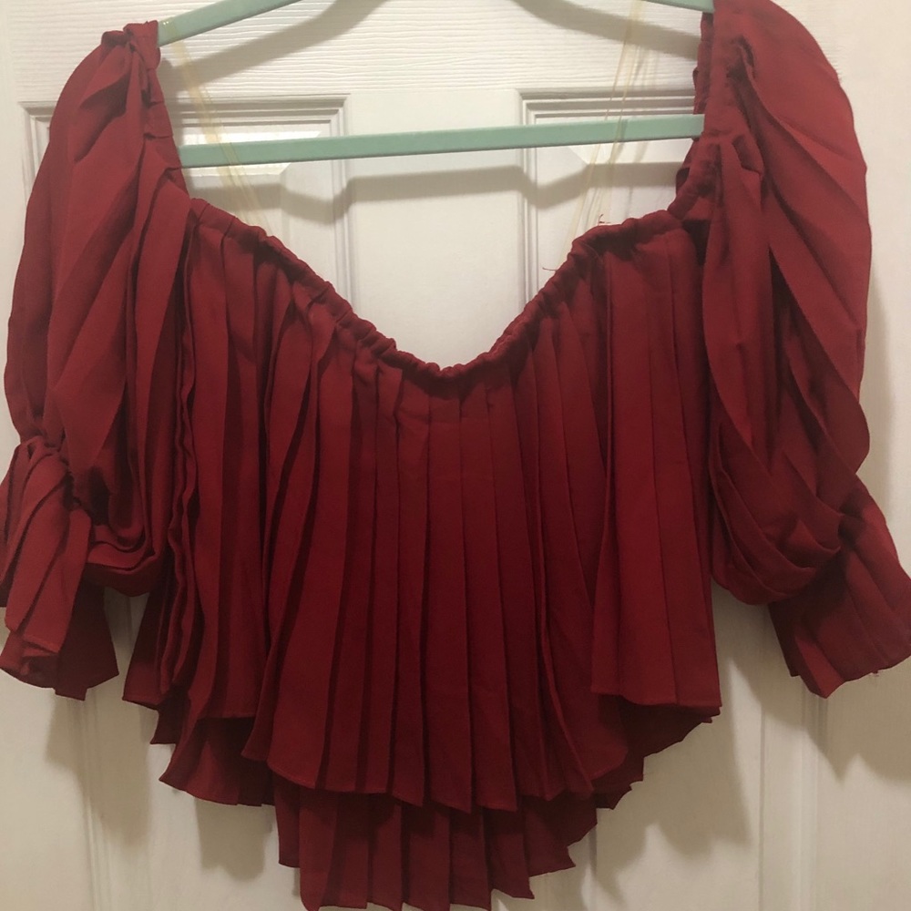 Woman pleated blouse long sleeve off shoulder